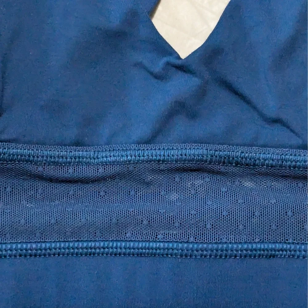 Lululemon Body Con Poseidon Teal Blue Cross Back Mesh Longline Sports Bra Sz 4 - Picture 6 of 6